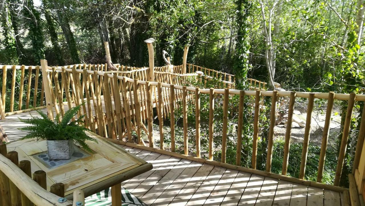 La Cabane Perchee Villelaure Exteriér fotografie